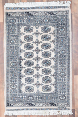 Fine Rug Collection Hand Knotted Oriental Rug Boukara 3'2x4'11