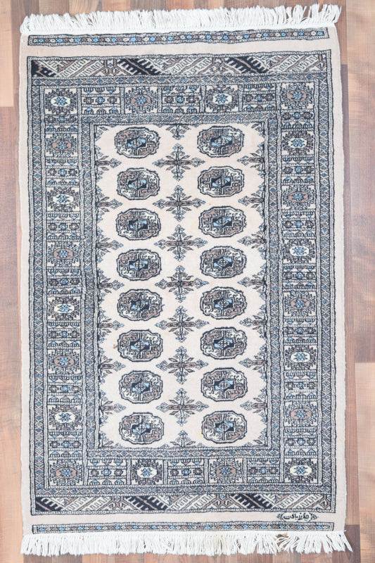 Fine Rug Collection Hand Knotted Oriental Rug Boukara 3'2x4'11