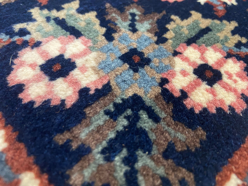 Indian Rug Hand Knotted Oriental Rug Fine Sarouk 5'2x3'0