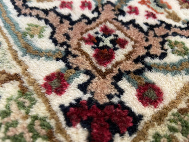 Indian Rug Hand Knotted Oriental Rug Fine Tabriz Silk Touch 5'7x3'0