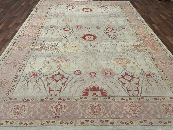 Origin: Egypt 12'1x8'8