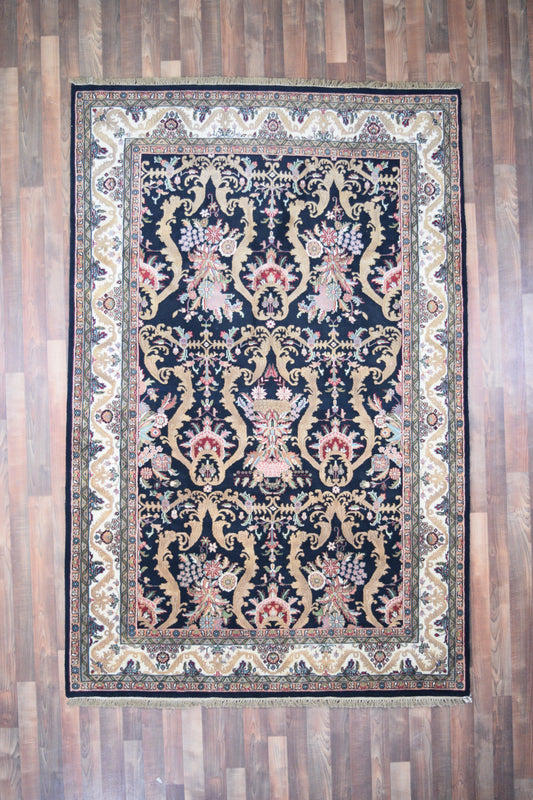 Indian Rug Hand Knotted Oriental Rug Type: Indo // Design: Tabriz 6'0x9'0